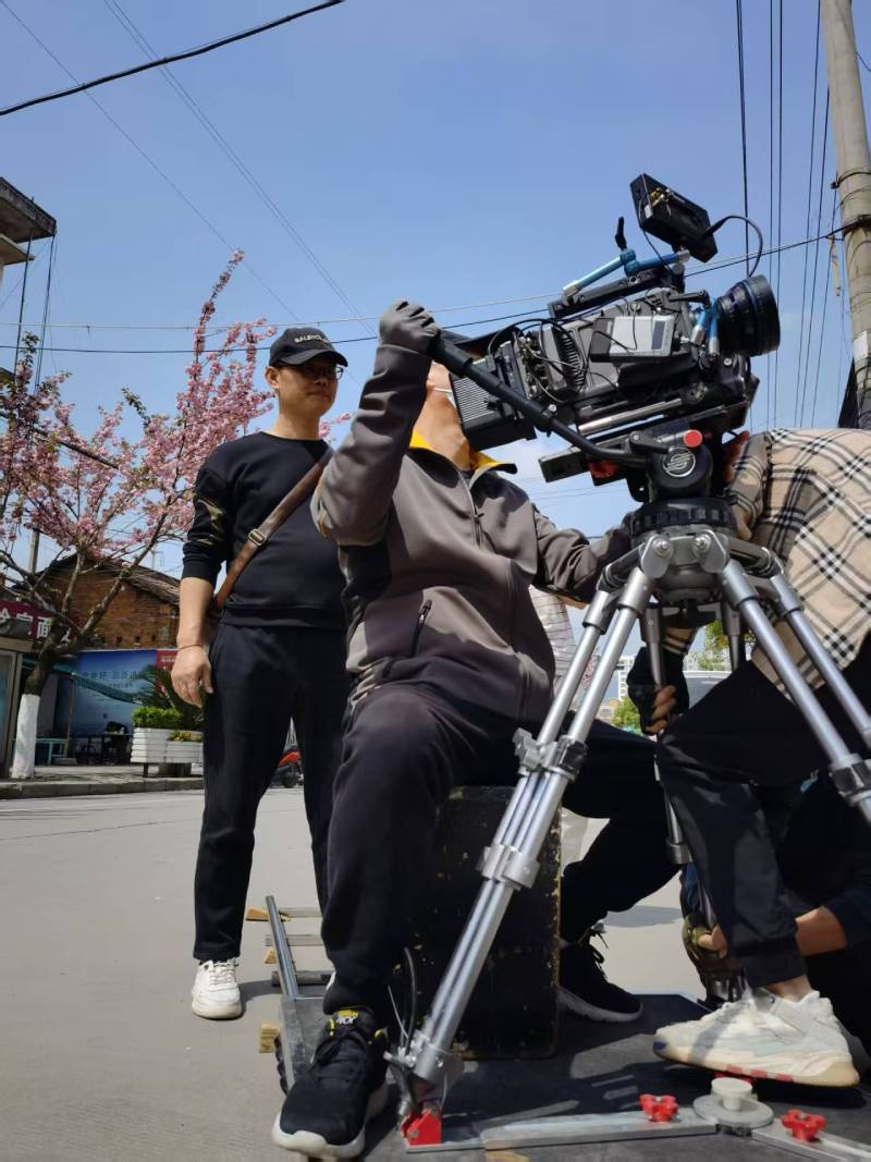 北林区广告片拍摄：快消品牌爆款之选，网感内容适配社媒传播！